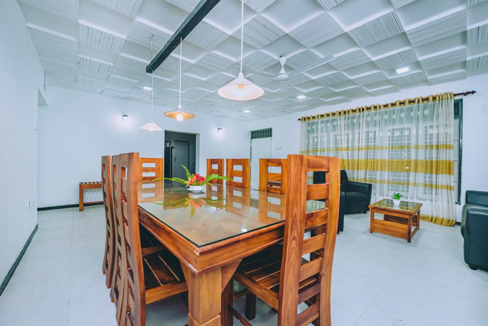 Shinestar Villa Mirissa Exterior photo