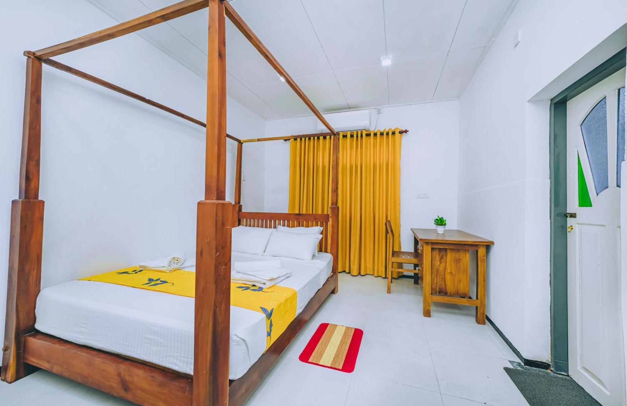 Shinestar Villa Mirissa Exterior photo